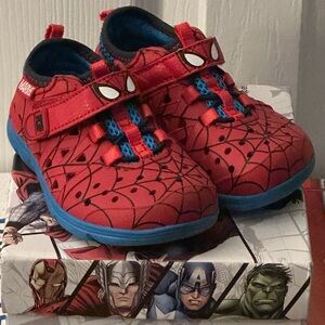NIB Stride Rite Amphibian Spider Man Shoes Size 6M